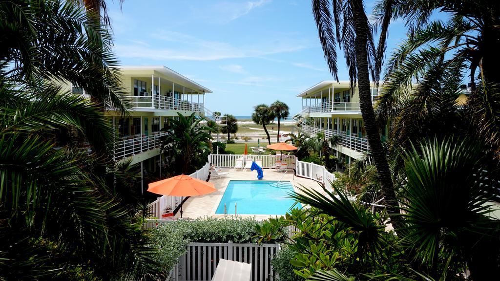 Tropic Terrace Of Treasure Island Hotel St. Pete Beach Bagian luar foto